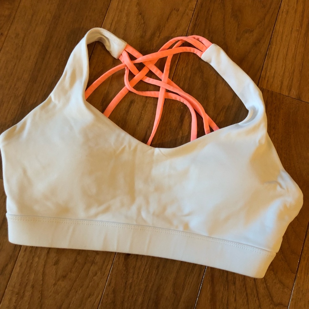 Strappy back sports bra